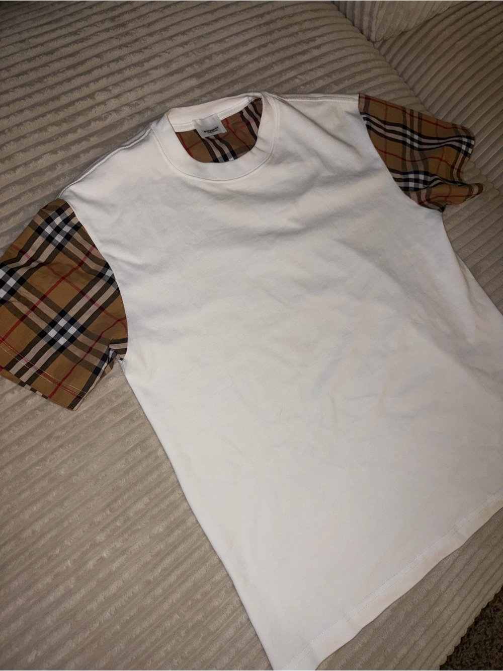 Burberry White Tee with Classic Beige Check Interior